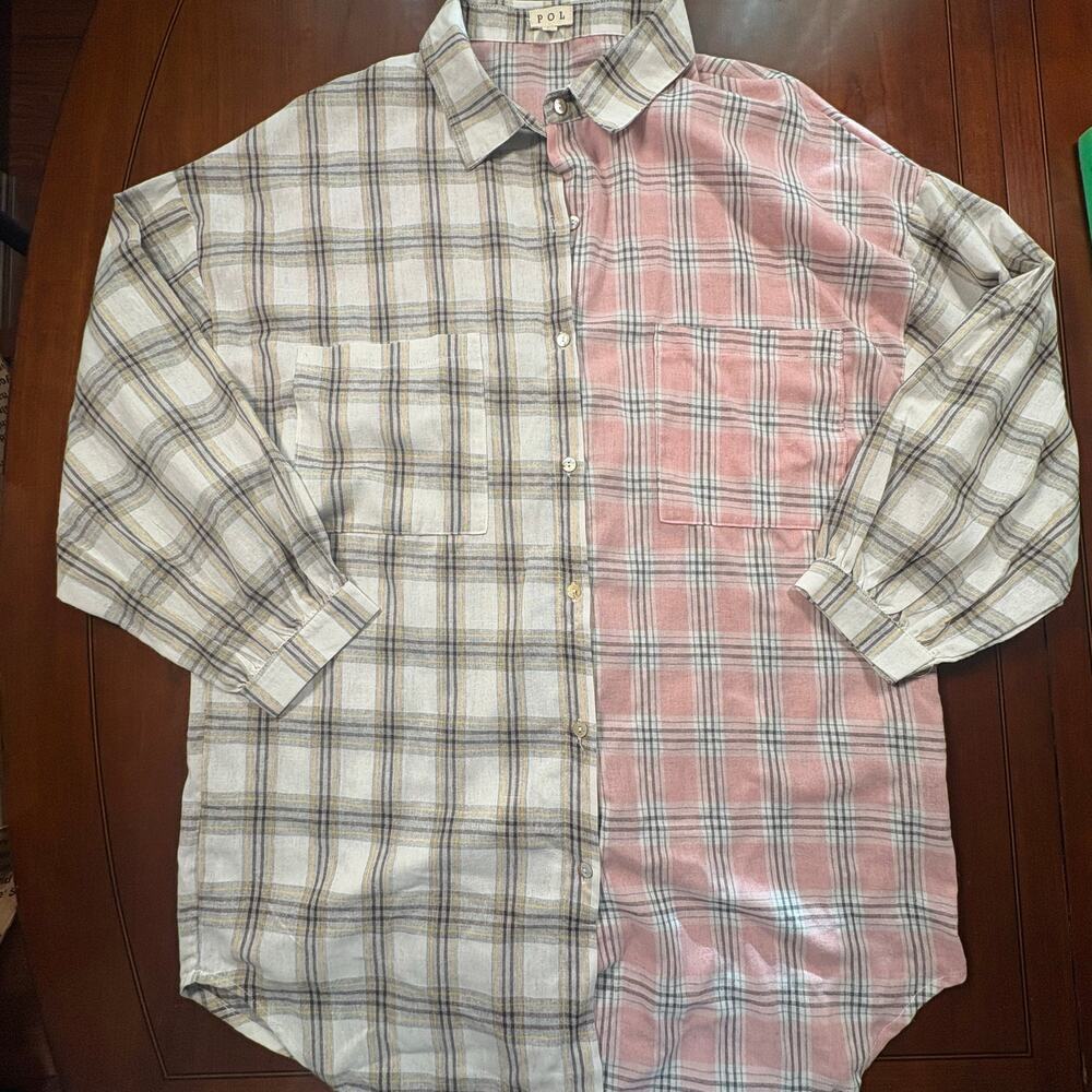 POL Plaid Button Down Size Medium - image 1